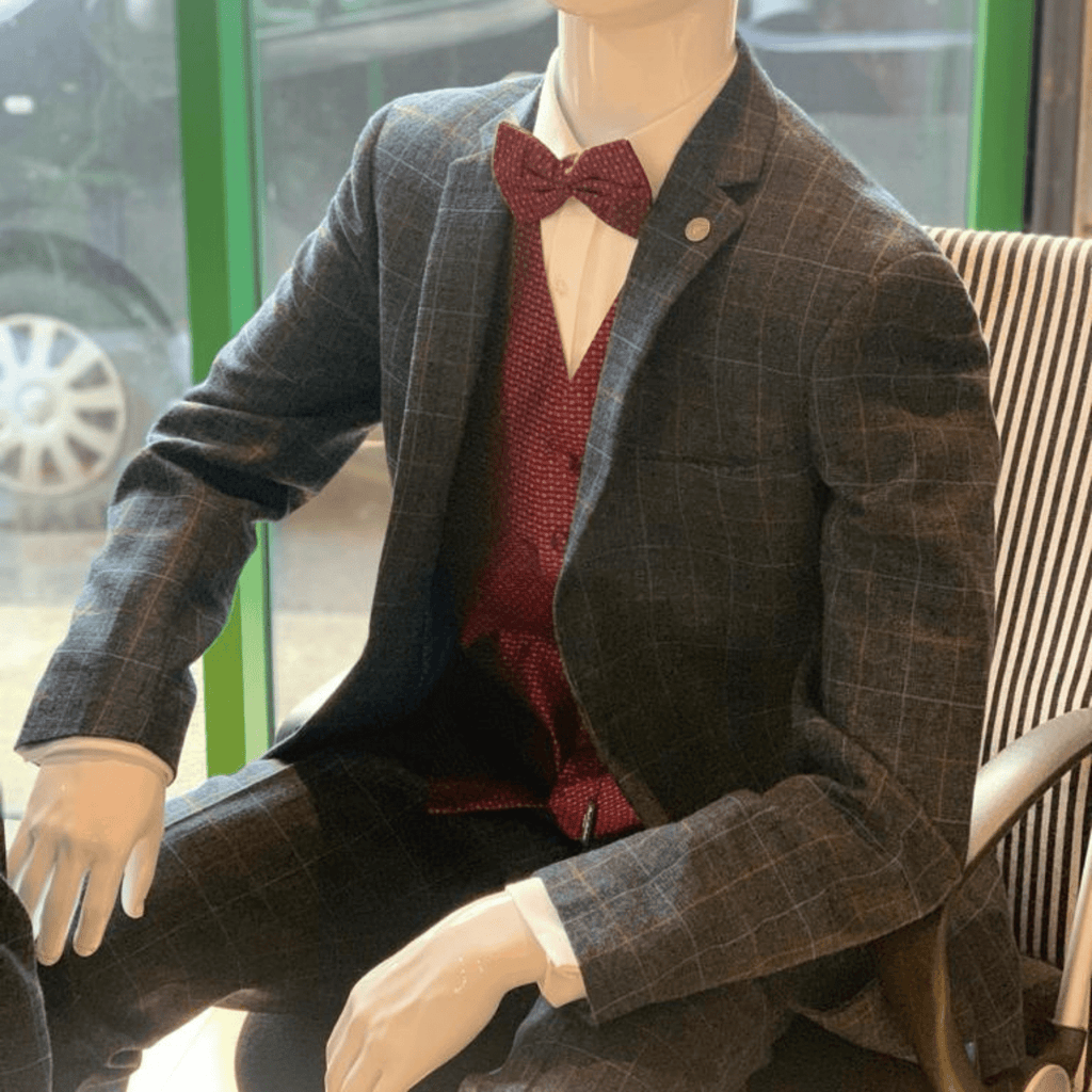 3 Piece Harvey Navy Blue, wool suit available in 3 or 3 piece.